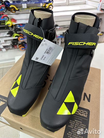 Лыжные ботинки Fischer Carbon Skate 22/23