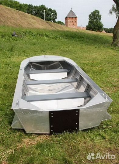 Лодка алюминиевая