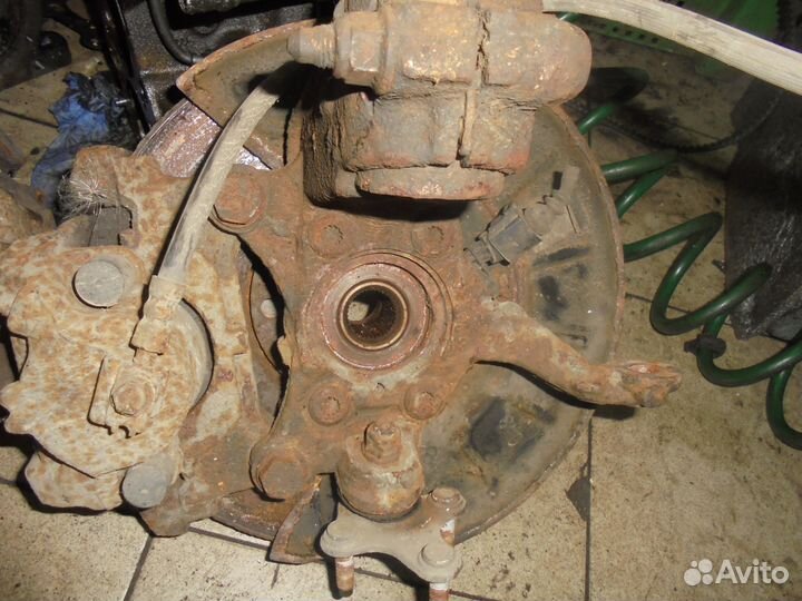 Передний ступичный узел кулак Фольскваген Тигуан