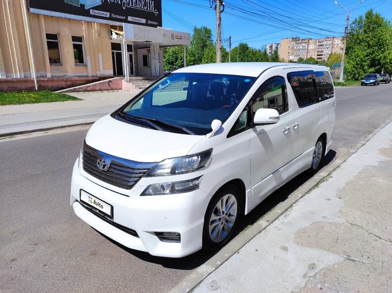 Toyota Vellfire: фото владельца