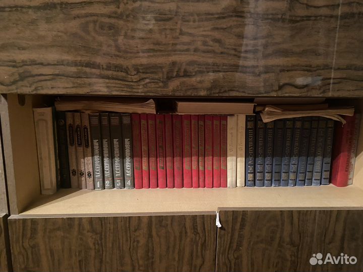 Продам книги