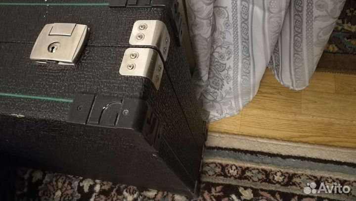 Синтезатор-аранжировщик-студия GEM genesis PRO