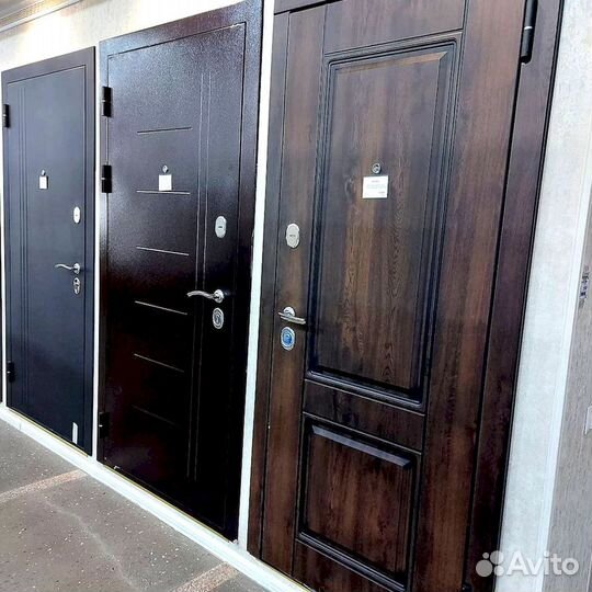Входная дверь со Склада
