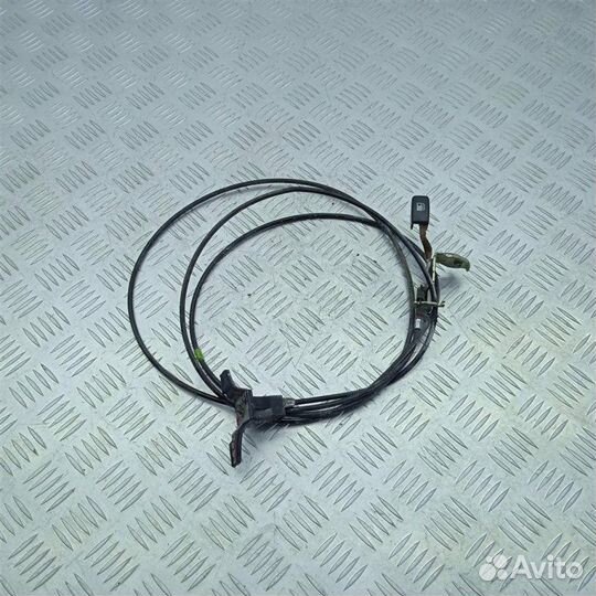 Трос открывания багажника и бензобака Mitsubishi