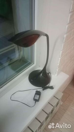 Лампа светодиодная настольная