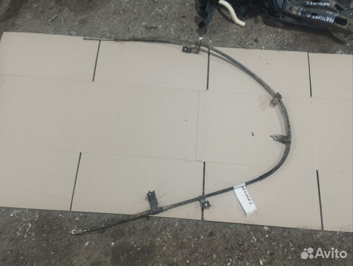 Трос ручника Toyota Fortuner 2
