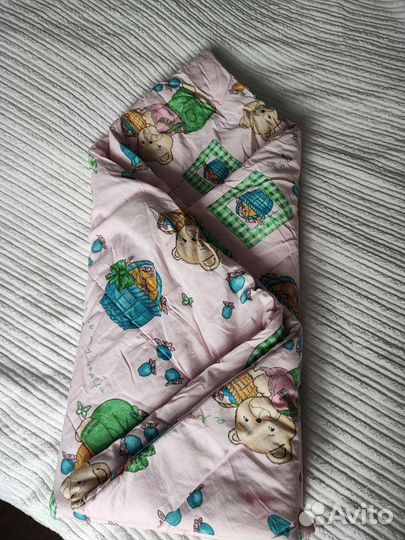 Одеяло детское квадратное 118 * 118 синтепон