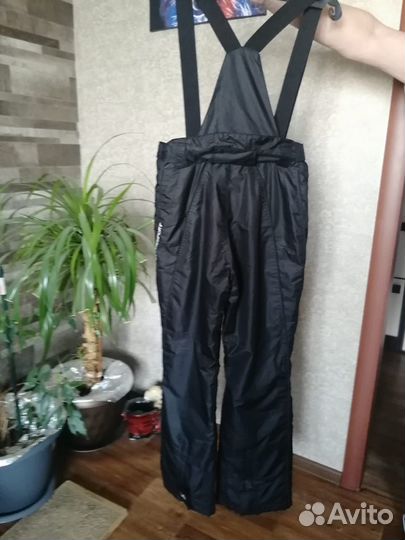 Горнолыжный костюм женский