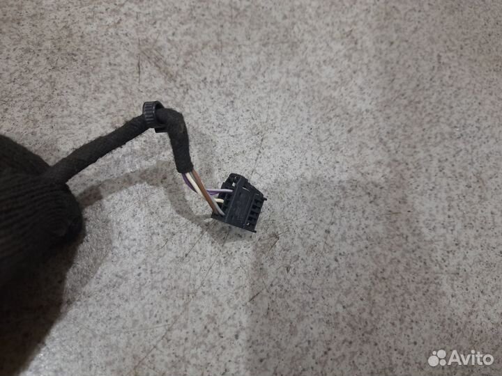 Правое зеркало для Volkswagen Polo Sedan V