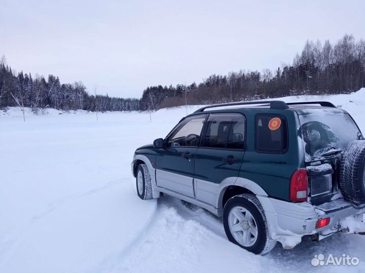 Suzuki Grand Vitara 2.0 МТ, 1999, 180 000 км