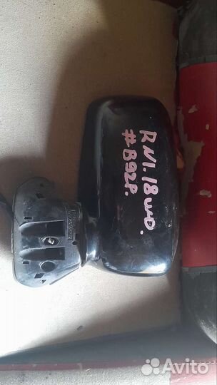 Зеркало заднего вида