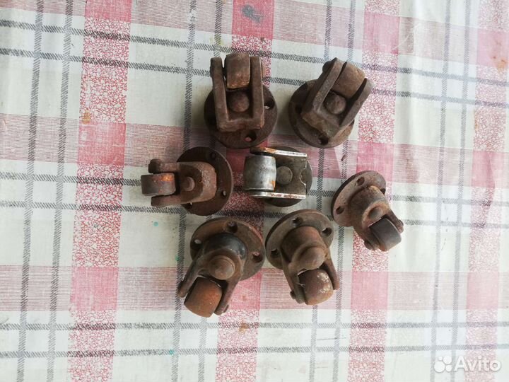 Колёсики на рояль