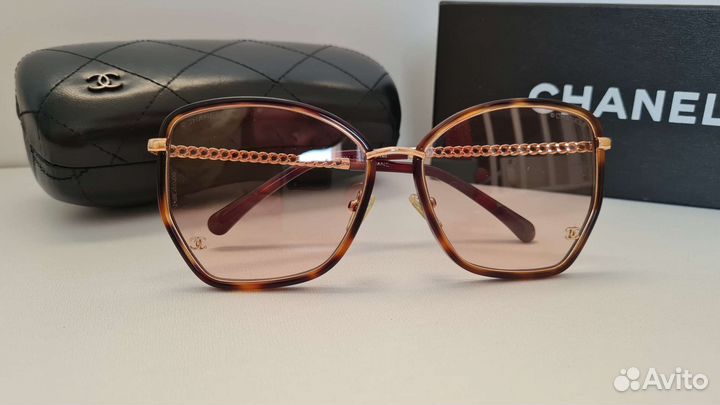 Солнцезащитные очки chanel