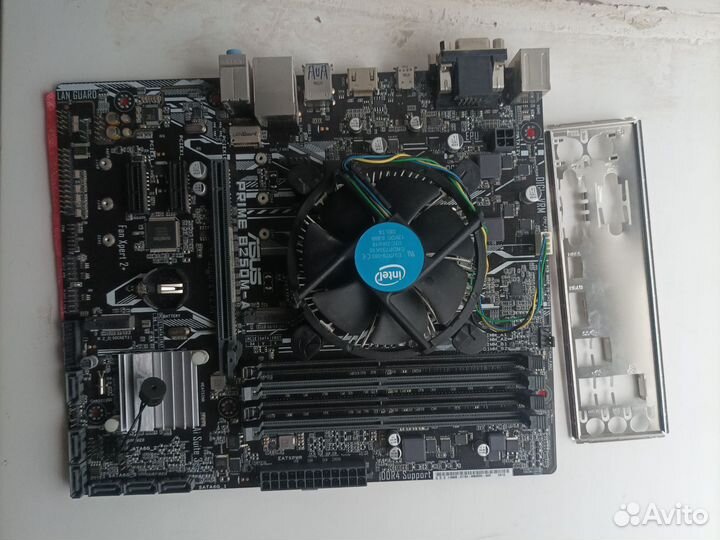 Процессор i5 7400 с кулером и материнкой