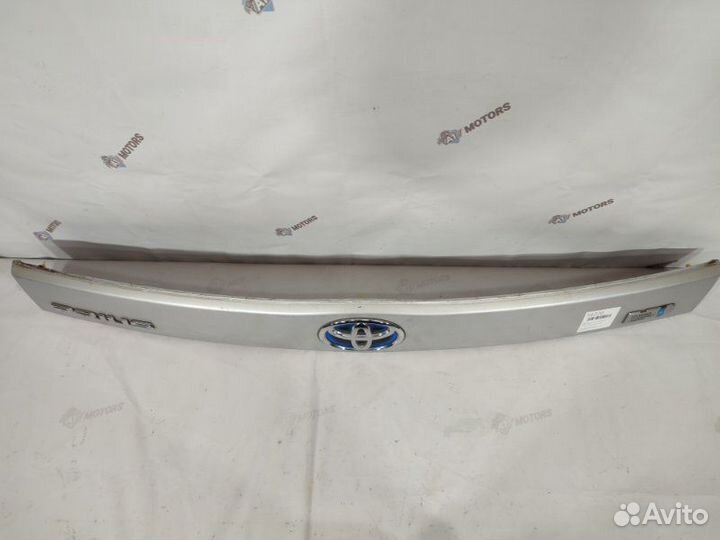 Накладка багажника Toyota Prius ZVW30 2zrfxe 2010