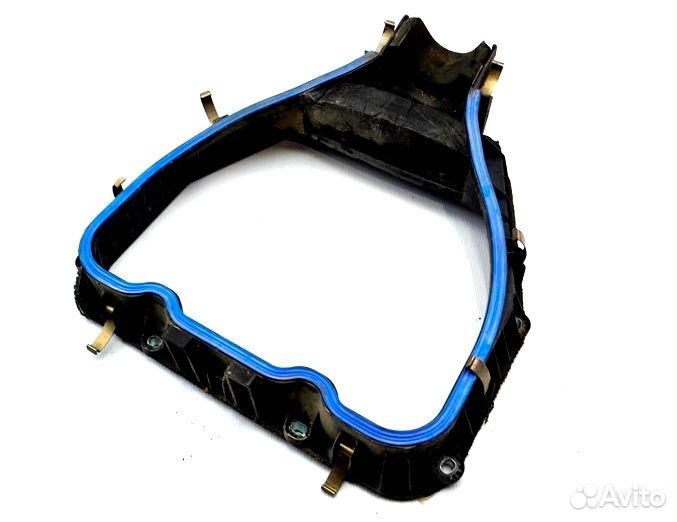 Крышка отделения для жгутов проводов кабины scania