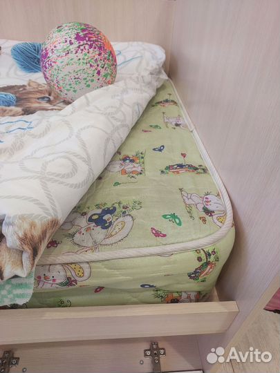 Продам кровать дельфин