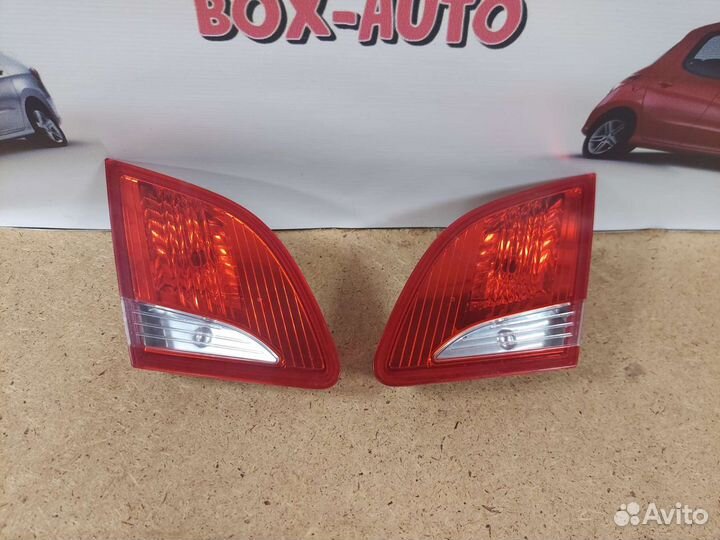 Фонарь в крышку багажника Peugeot 408
