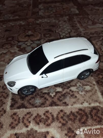 Машинка Porsche на радиоуправлении