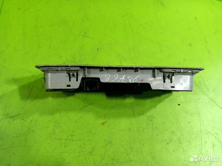 Плафон салонный для Mazda 3 2003-2009