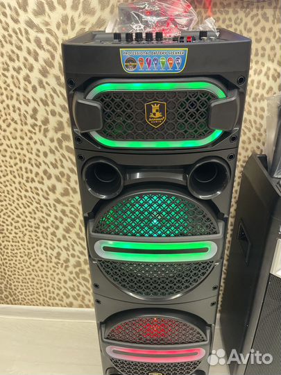 Колонки с супер басами,цветомузыкой и караоке