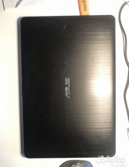 Ноутбук asus