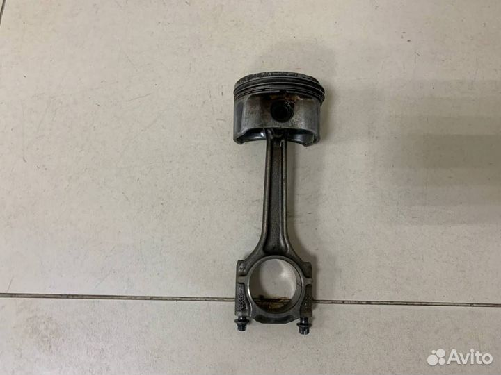 Поршень с шатуном Skoda Octavia A5 1Z- 2004-2013