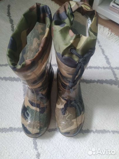 Резиновые сапоги