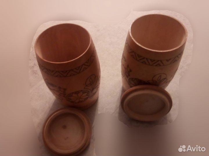 2 сувенирных бочонка из дерева
