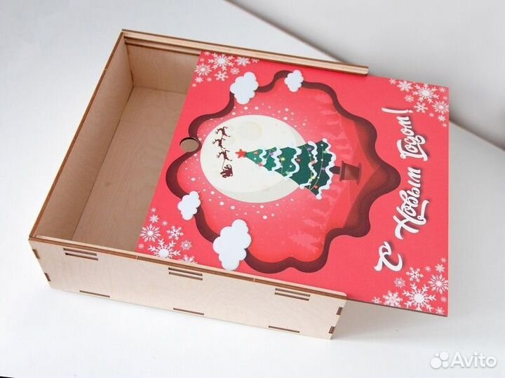 Коробка деревянная квадратная