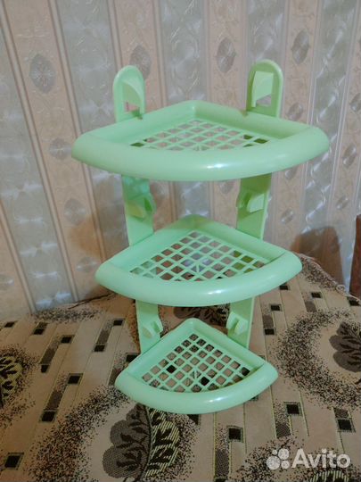 Полочка угловая