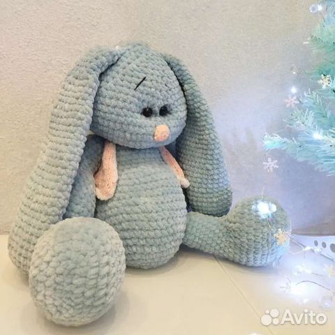 Заяц Зефирка вязаная игрушка хэндмейд