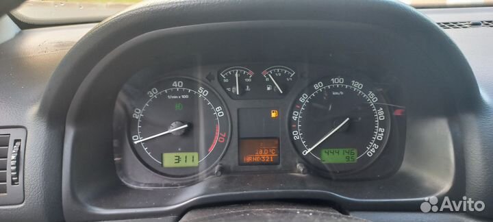 Skoda Octavia 1.8 AT, 2001, 444 000 км