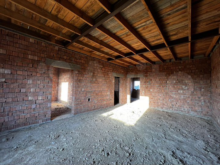 Дом 130 м² на участке 5 сот.