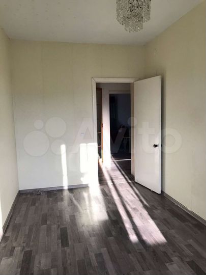 2-к. квартира, 63 м², 3/5 эт.