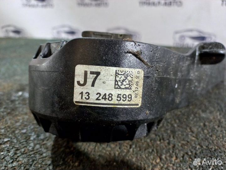 Подушка двигателя Astra J