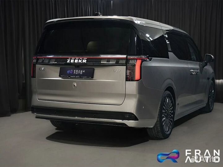 Zeekr 009 544 л.с. AT, 2024
