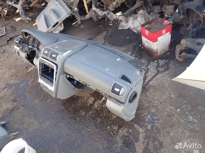 Торпедо для Porsche Cayenne 2003-2010