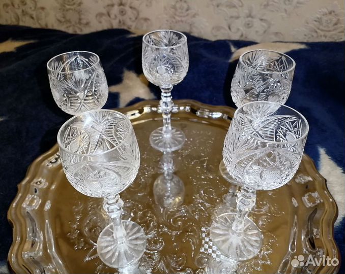Хрустальные бокалы