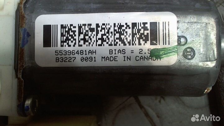 Стеклоподъемник электрический Jeep Commander, 2006