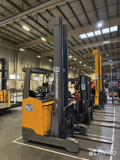 Водитель штабелера высотного погрузчика 4500смена