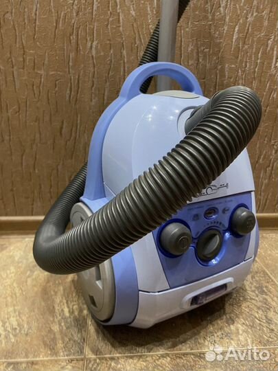 Пылесос Philips