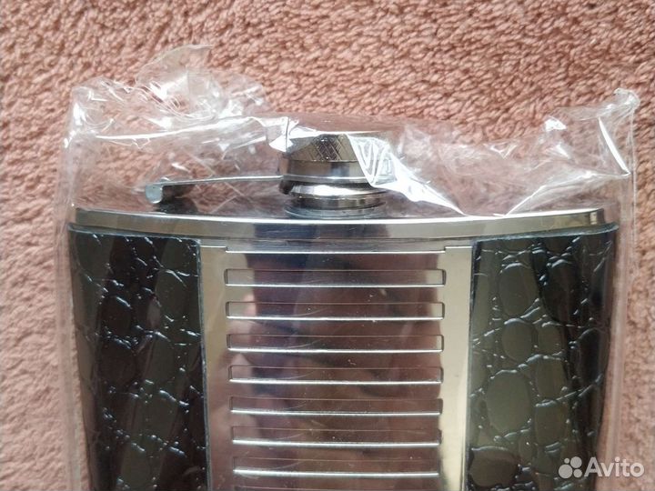 Фляжка подарочная