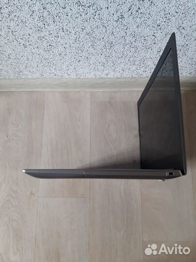 Игровой ноутбук Ryzen 5 / Radeon 540 2gb/ ssd+ hdd