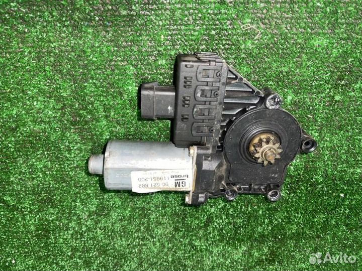 Моторчик стеклоподъемника передний Opel Astra G