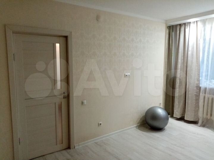 1-к. квартира, 50 м², 8/10 эт.