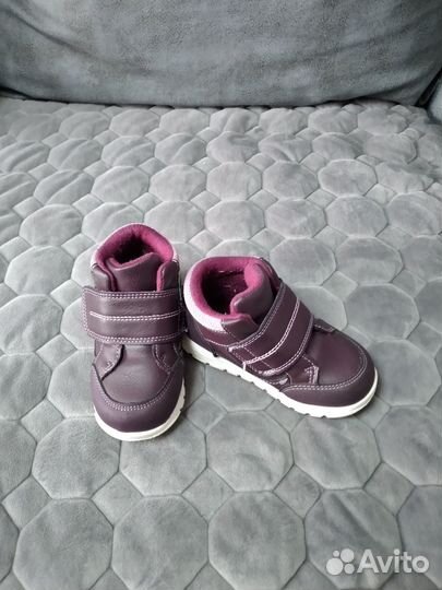 Ботинки на девочку