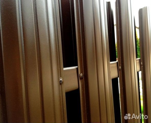 Штакетник металлический, в наличии и под заказ