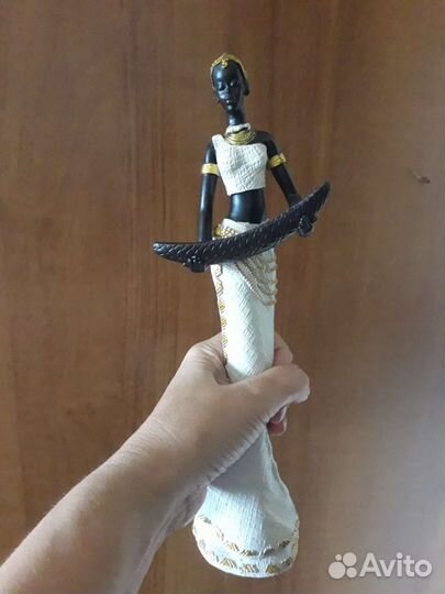 Статуэтка эфиопка