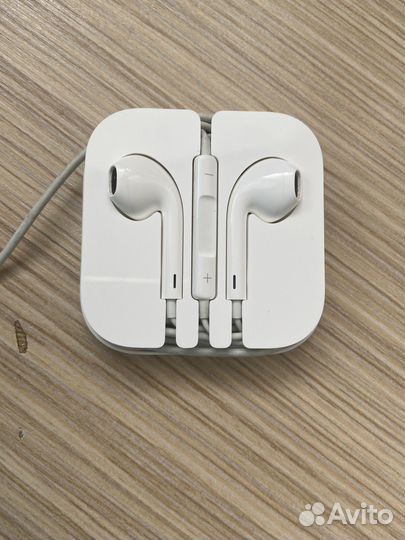 Наушники apple earpods